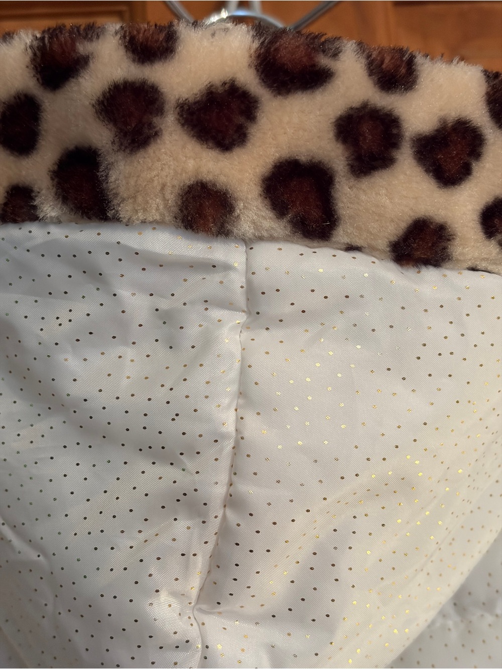 Little Lass Toddler Girls White Iridescent Puffer Vest Faux Fur Leopard Trim Bow - Picture 3 of 8